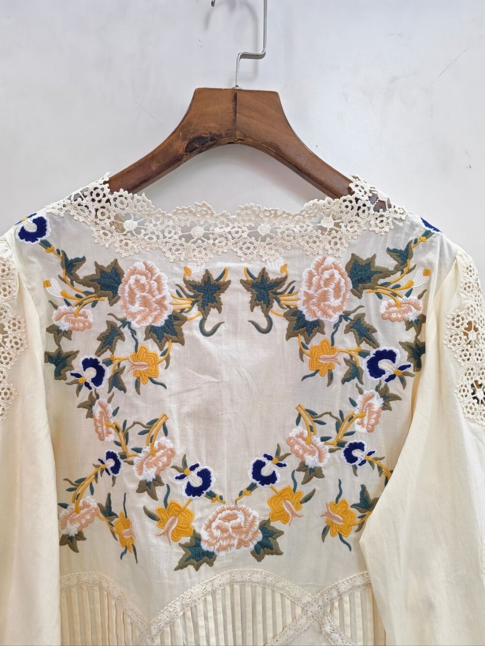 Sea Adonna L/S Top - Picture 9 of 14